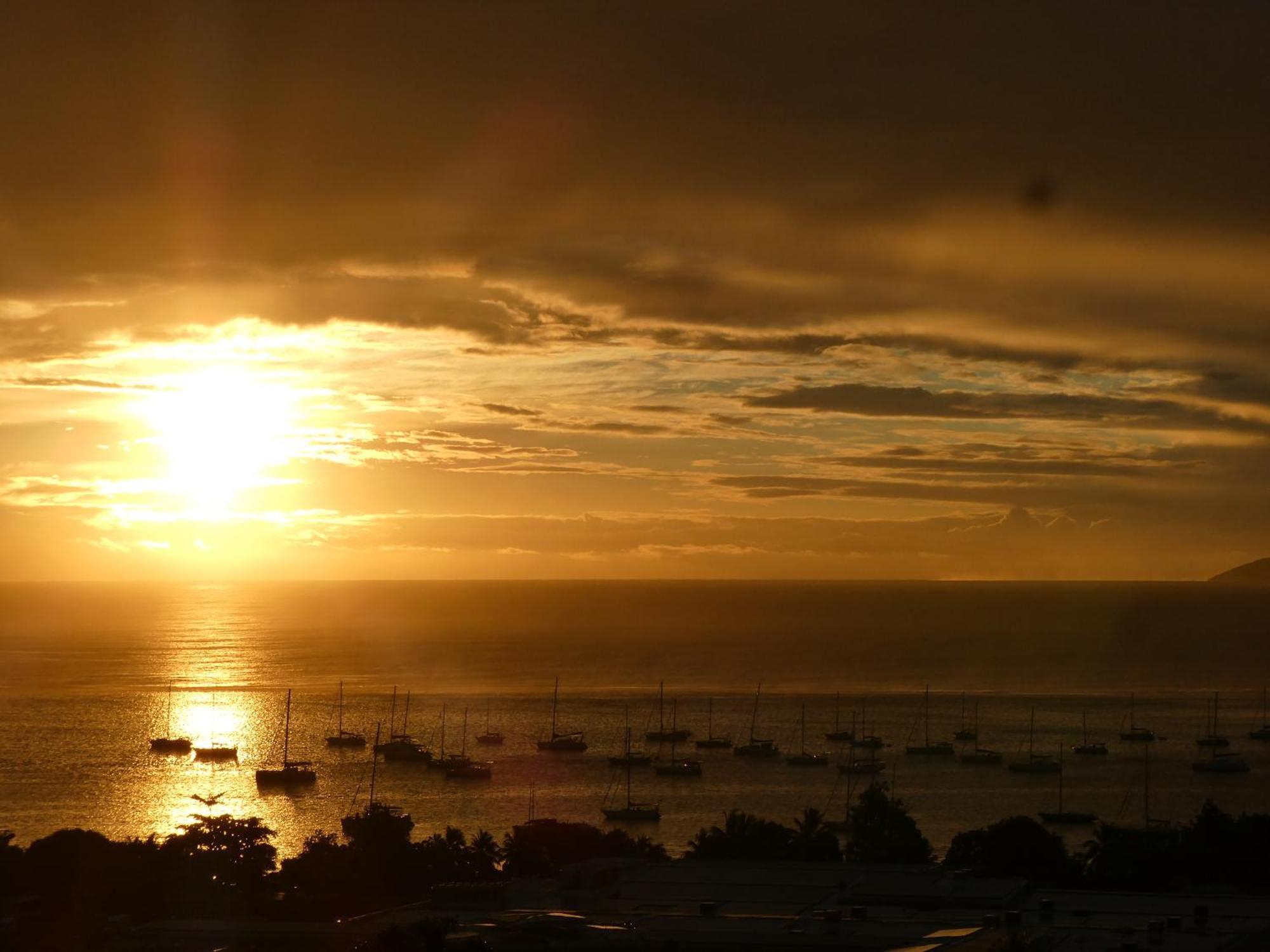 Maeva Sunset View Hotel Punaauia  Luaran gambar